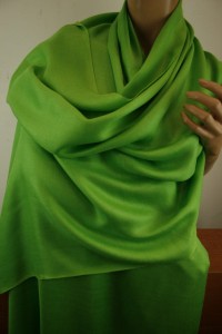 duży szal  wizytowy lub codzenny MJW ITALIA 011104 