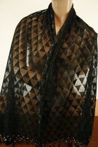 elegancki delikatny lekki szal 1310004 siatka czarny srebrna nitka 