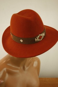 kapelusz damski wełniany filcowy /  r.54-58 cm  /  LUNA ITALIA /  078091004