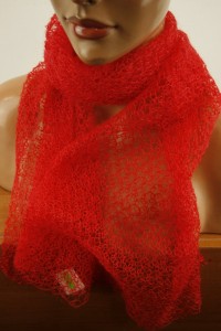 apaszka wełniana chusta ażur wełenka moherek  /  082002 czerwona