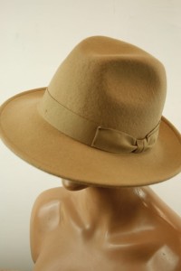 kapelusz włoski  wełniany filcowy / r.54-58 cm   ITALIA 01786525