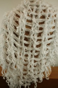 chusta ażur miękka puchata chinilla  0802741 butikdominiki.pl  