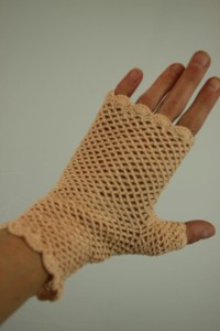 rękawiczki na szydełku mitenki hand made  0517031 pastel brzoskwinia