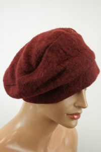 Beret wełniany na listwie  100% wełna gotowana /  003663 terakota