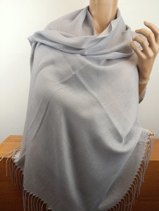 lekki gładki szal matowy  0010556 MJW-NM   popiel jasna