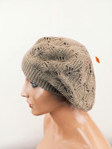 lekka czapka beret ażur rozm. uni / 00166114 beż złota niteczka