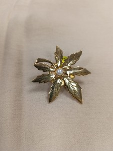 zapinka do apaszki ,gawroszki ,szala /  0036715 z perełką