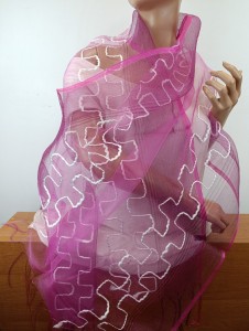 szal wizytowy wieczorowy jedwabny mgiełka  113088 fuksja