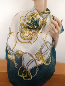 jedwabna apaszka  85x85 cm 04072088 lekka zieleń plus wzory