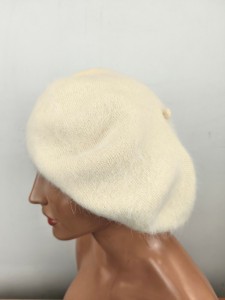   beret z angory podbity soft polarem wypełnienie   r.uni / AGA 1205414 jasny beż