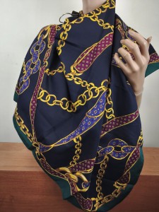 apaszka 75x75 cm syntetyczny jedwab  0059733