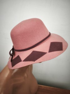 włoski kapelusz damski wełniany  r.54-57 cm /   ITALIA 1894606 