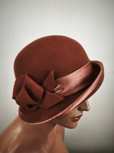 włoski kapelusz elegancki wełniany asymetryczny  ITALIA COMPLIT 6 /  rozm.53-56 cm /  0084205 rudy