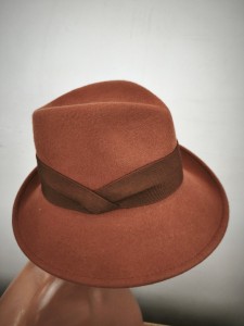 włoski kapelusz wełna asymetryczny  ITALIA COMPLIT  r.54-58,5 cm  / 14070906 jasny rudy