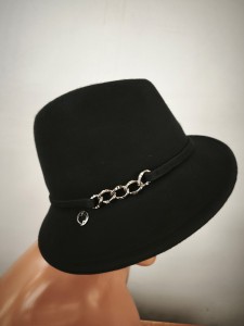 włoski kapelusz filcowy asymetryczny  ITALIA COMPLIT  r.54-57 cm  / 1400501 czarny