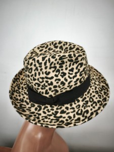 włoski kapelusz filcowy print pantera  ITALIA COMPLIT  r.54-57 cm  / 1400509 cętki beż czarne