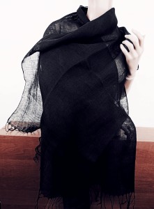 szal len naturalny NR 00039 czarny 