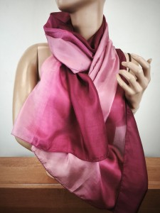 szal  jedwabny  lekki   2231041 100% jedwab cieniowany odcienie różu