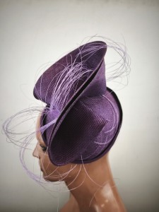 fascynator toczek  sizalowy lekki   0037552 słomka naturalna  fiolet
