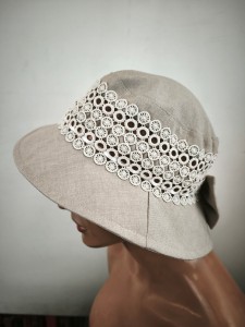 kapelusz  bawełna z koronką rozm. 52-56 cm /   0044123 beż