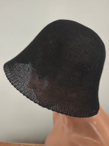 kapelusik z cienkiej dzianiny FRANCE ultra lekki mgiełka  0019929  /  r. 55-57 cm / czarny