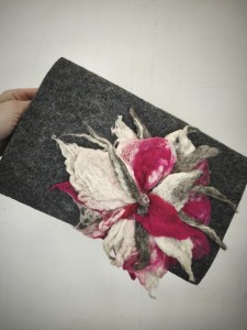  torebka hand made wełniana ręcznie filcowana  0840041