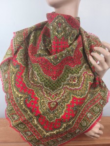apaszka wełniana cienka wełenka 100% /  65x65 cm  / 0084010