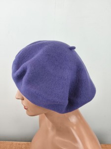 beret 11,5 cali / średnica 29 cm /czeski woolmark 100% wełna / 055212 fiolet