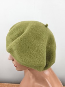 beret 11,5 cali / średnica 29 cm /czeski woolmark 100% wełna / 055217 zieleń oliwka