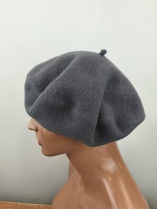 beret 11,5 cali / średnica 29 cm /czeski woolmark 100% wełna / 055225 ciemna popiel stal grafit