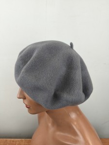beret 11,5 cali / średnica 29 cm /czeski woolmark 100% wełna / 055243 popiel ciemna