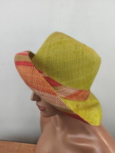 ultra lekki kapelusz do walizki słomka naturalna rafia   ITALIA  GIANNA  / 0074907 /   r.54-57 cm / zieleń jasna paseczki kolorowe