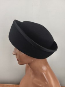 kapelusz toczek  filcowy od modniarki  czarny r.55-56,5 cm  wełna 0559950