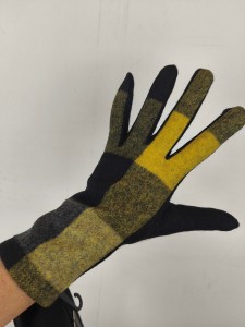  rękawiczki  mięciutkie z wełenki wełniane   ZK- 0354002 krata brąz miód