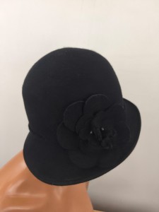 kapelusz filcowy czarny tulipan r.56-58 cm  wełna 0021320