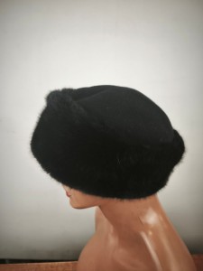 toczek czapka  futero eko z wełną tkaniną . 54-57,5 cm   / 0203904 czarny