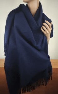 duży  szal ciepły mięsisty 100% wełna new wool  0451021 granat