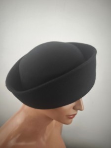 kapelusz toczek  filcowy od modniarki  czarny r.53-56 cm  wełna 0559441 czarny