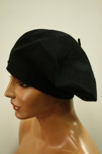 beret lekki dzianinowy r.53-57 czarny MARTA 6292
