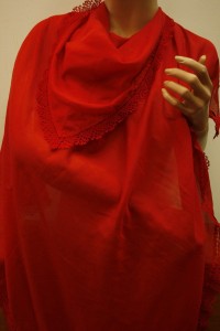 duża chusta apaszka  z koronką  100x100 cm 0407110