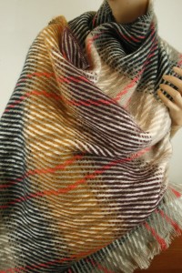 duży szal w kratę ciepły ITALIA  05704660 